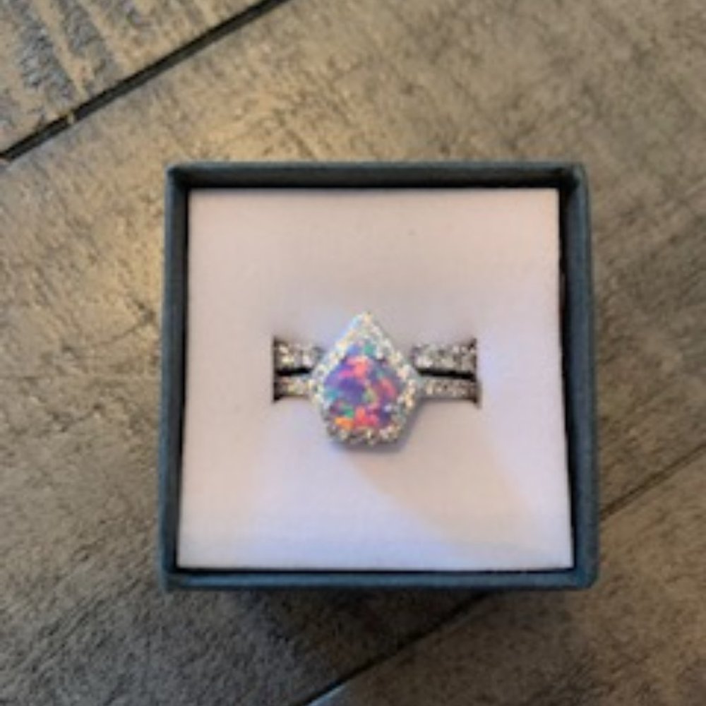 Bomb Party Ring Lab Grown Lilac Opal Size 9 Brand New in Box